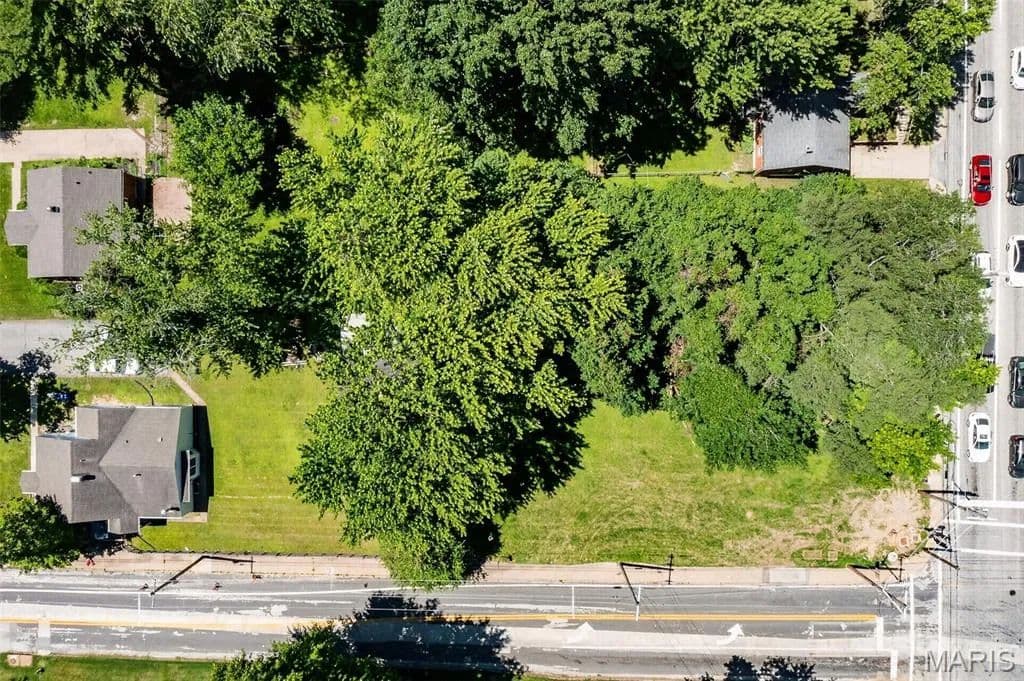 Property from 360 N New Florissant Road - KW - Florissant, Missouri, 63031