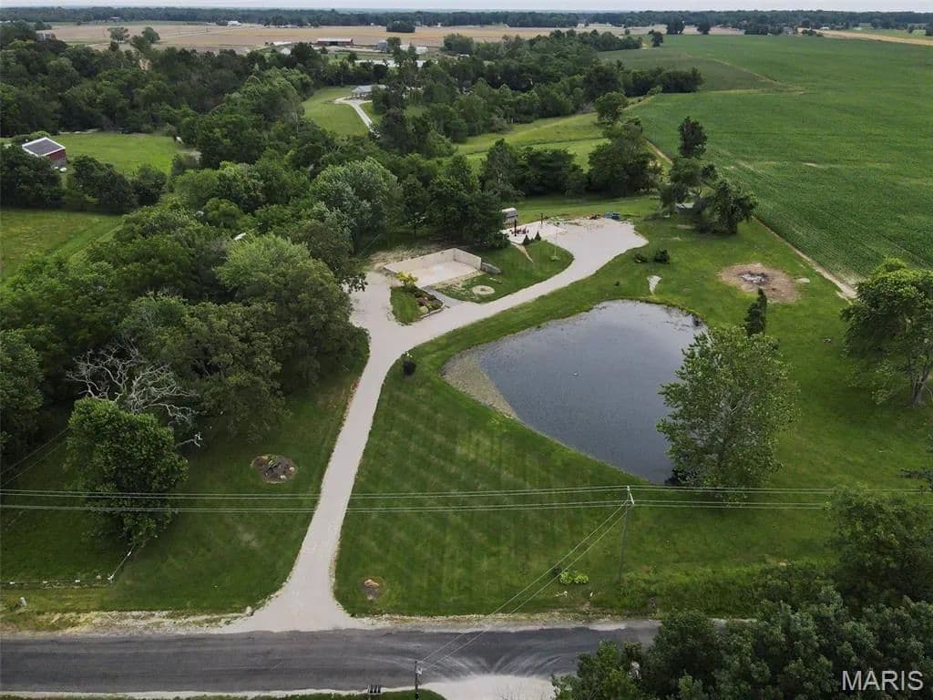 Property from 7112 Fields Drive - KW - Moro, Illinois, 62067