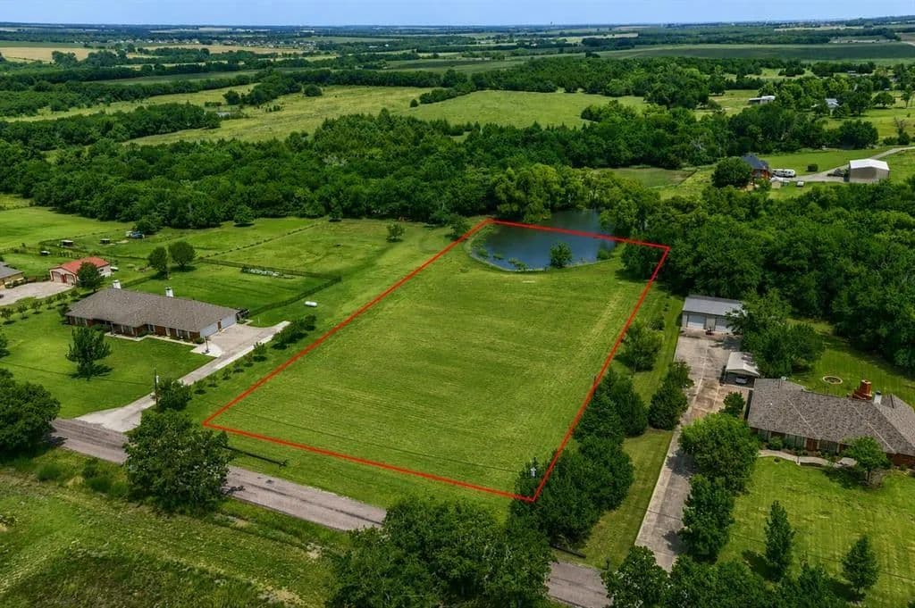 Vacant Land in Van Alstyne - Van Alstyne, Texas, 75495