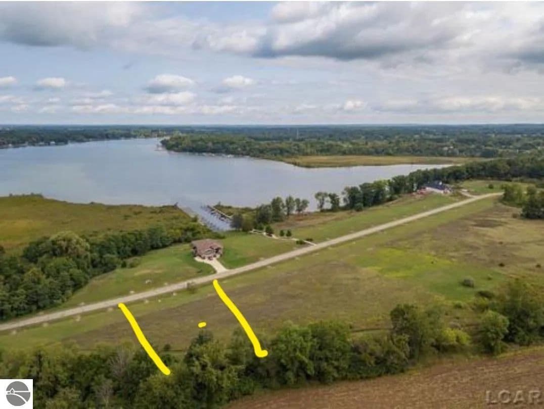 Property from 139 Bloomfield - KW - Brooklyn, Michigan, 49230