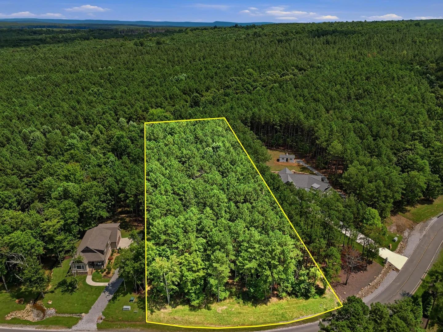 1.7 Acres of Land for Sale in Jasper, TN - Jasper, Tennessee, 37347