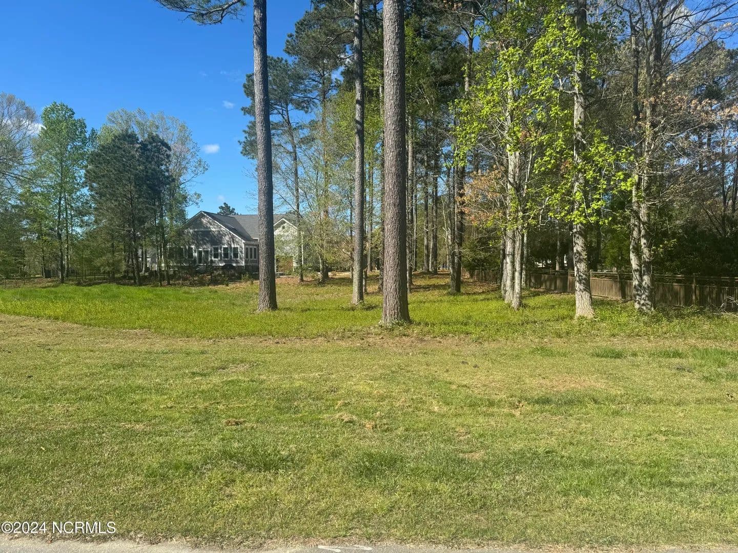 0.38 Acres of Land for Sale in Hertford, North Carolina - Hertford, North Carolina, 27944