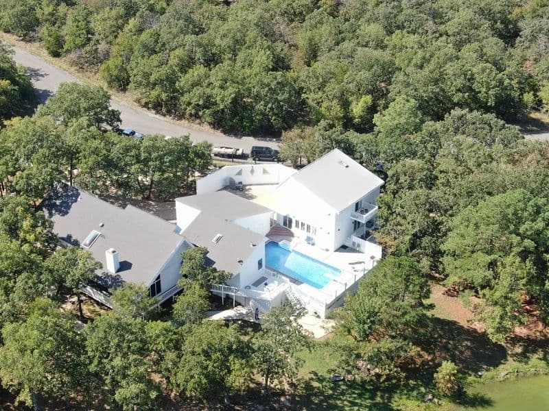 Frank Lloyd Wright-Inspired Estate | McAlester