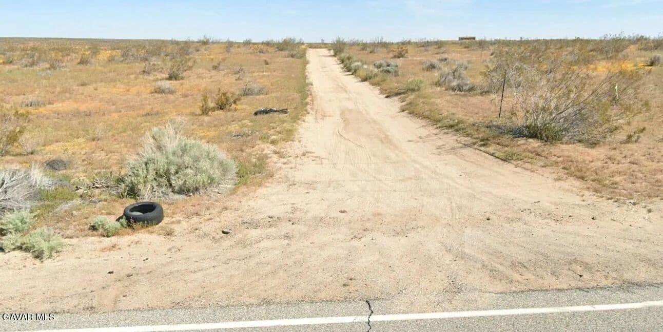 Lots & Land-Other in Lancaster - Lancaster, California, 93535