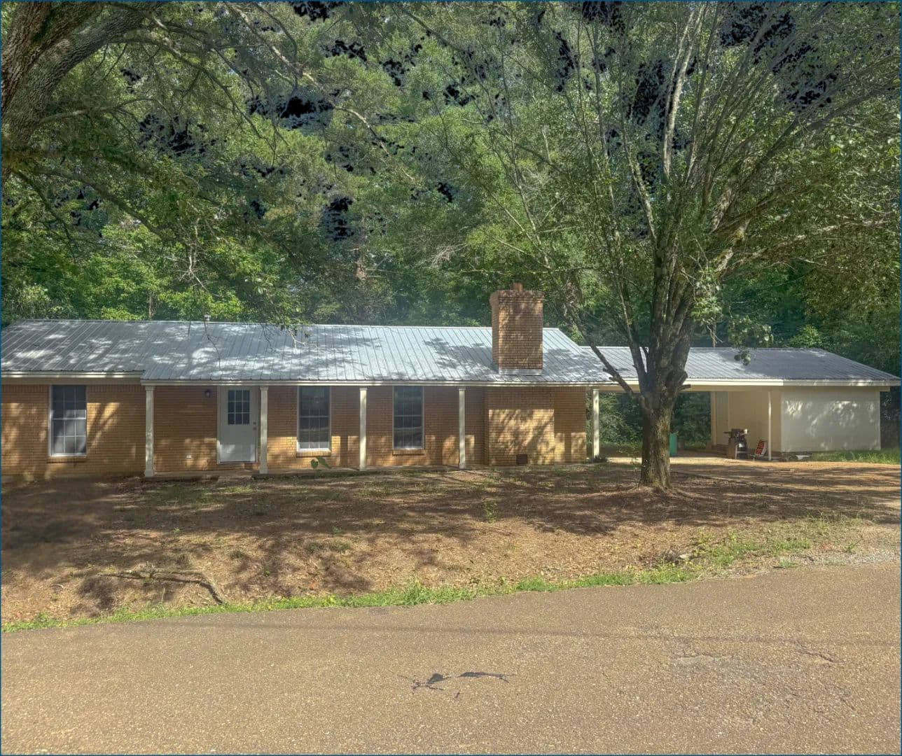 Home in Yazoo County at 2159 Sunny Lane Road in Benton, MS - Benton, Mississippi, 39039
