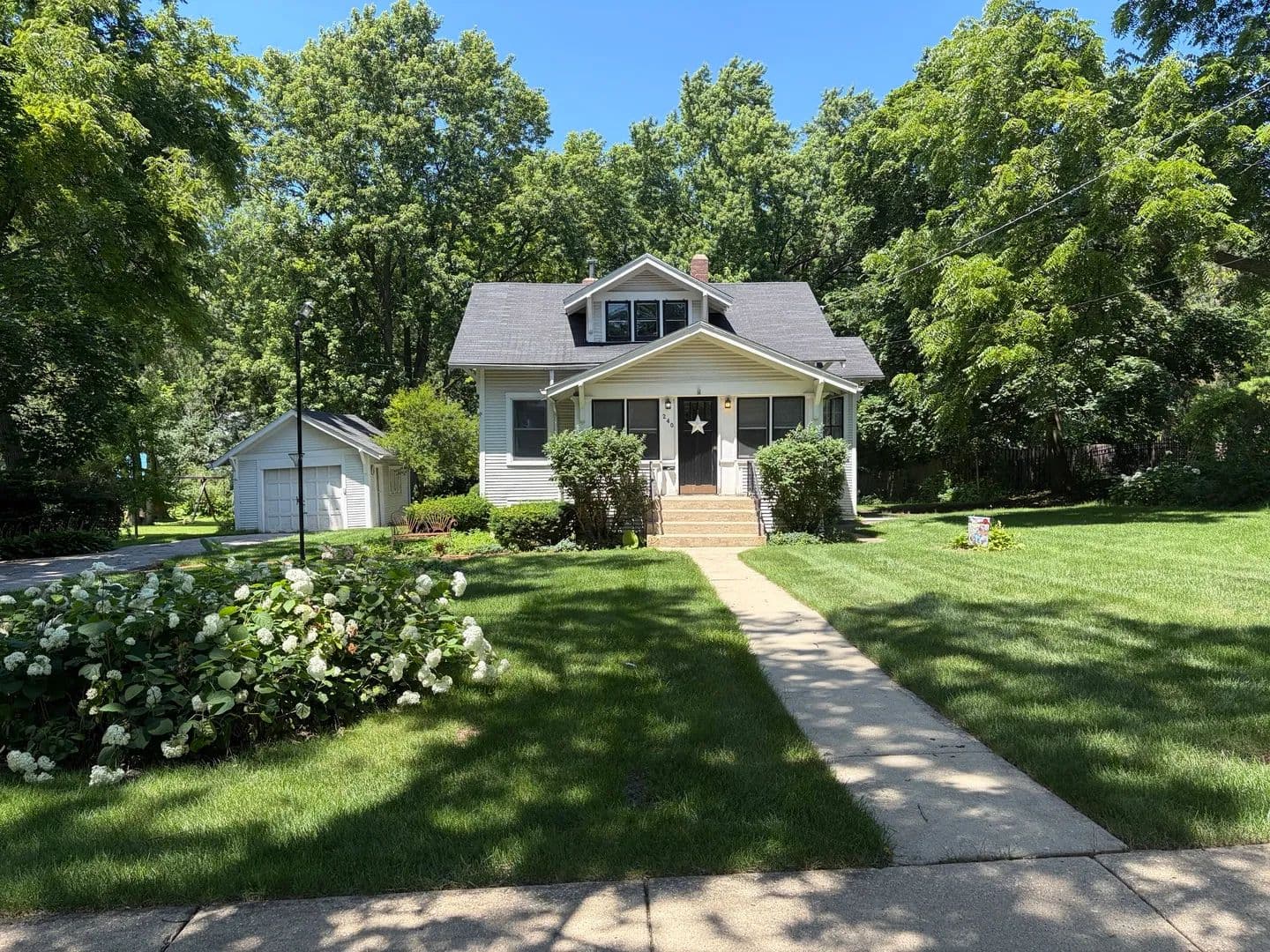 0.48 Acres of Land for Sale in Glen Ellyn, IL - Glen Ellyn, Illinois, 60137