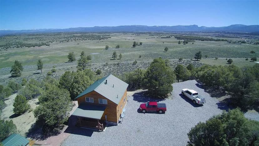 Longhorn Estates Cabin