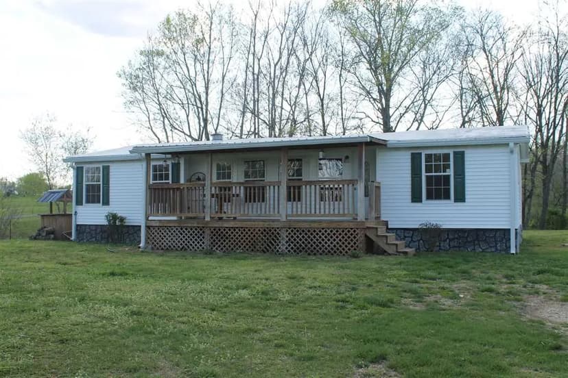 3 bedroom/2 bath home in Macon County, TN