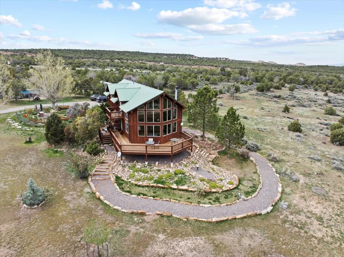 80-Acre Hobby Farm in Montrose, Colorado for Sale - Montrose, Colorado, 81403