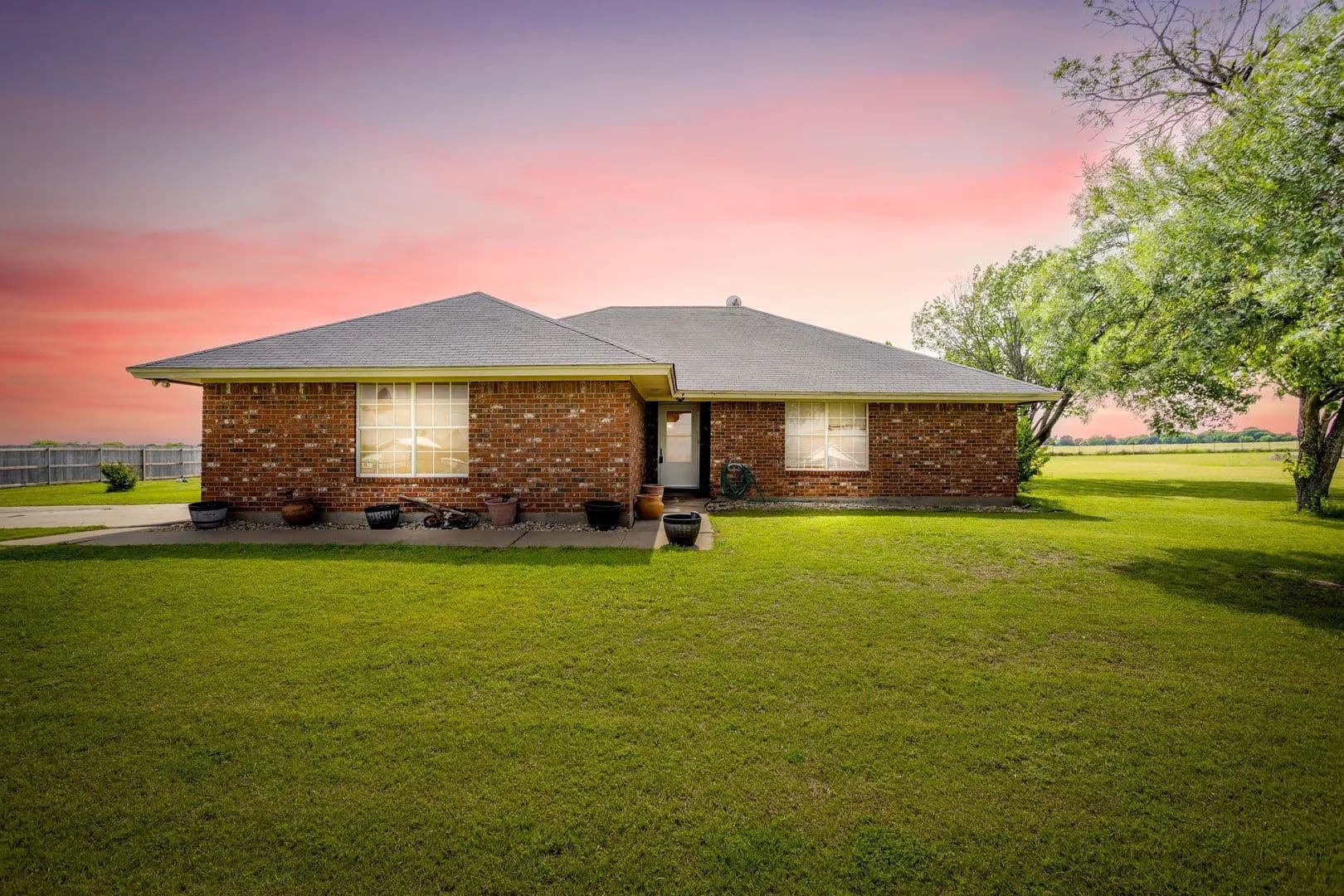 2 Acres of Land for Sale in Johnson County, Texas - Texas, 76031