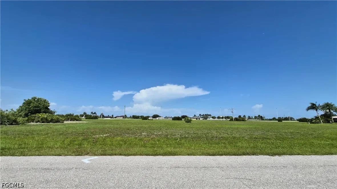 Vacant Land in Cape Coral - Cape Coral, Florida, 33993