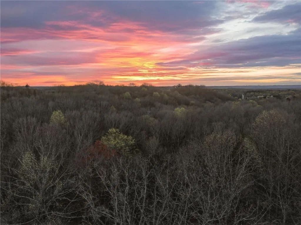 3.01 Acres of Land for Sale in Murrayville, GA - Murrayville, Georgia, 30564
