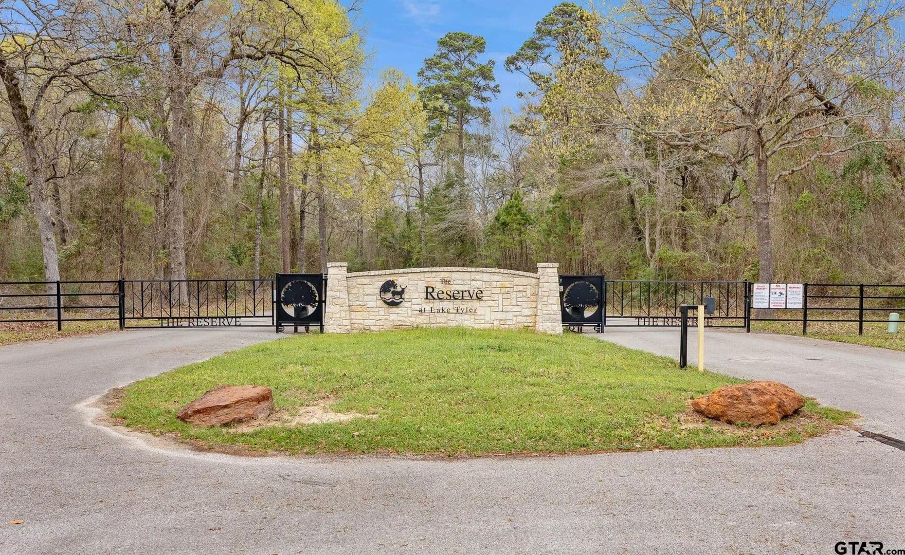 1.33 Acres of Land for Sale in Tyler, Texas - Tyler, Texas, 75707