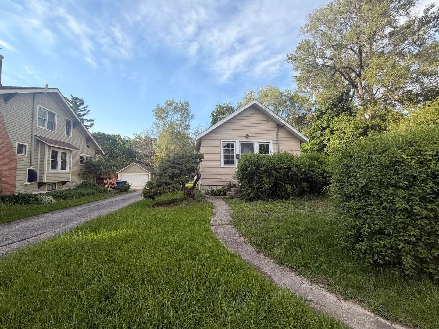 Property from 513 E Liberty Drive - KW - Wheaton, Illinois, 60187