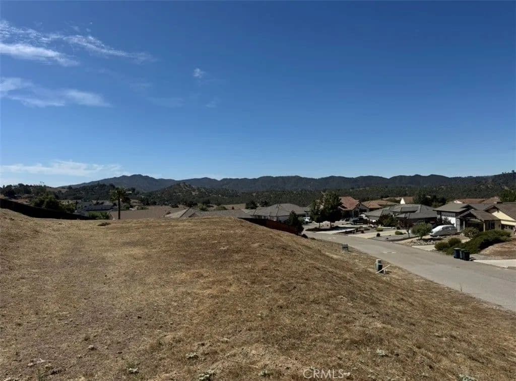 Vacant Land in Paso Robles - Paso Robles, California, 93446