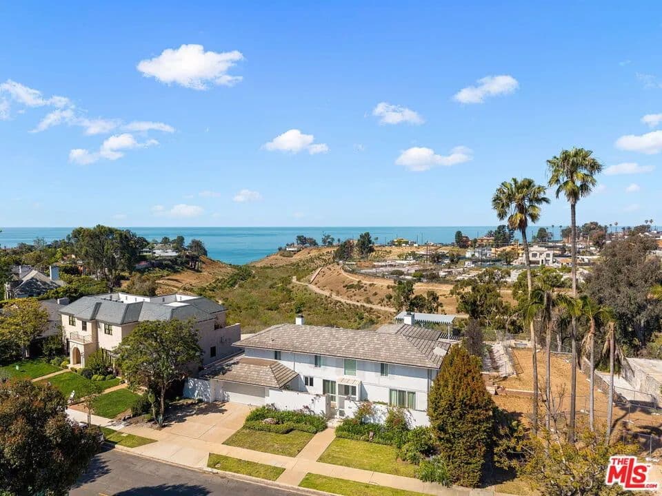 Property from 525 Alma Real Dr - KW - Pacific Palisades, California, 90272