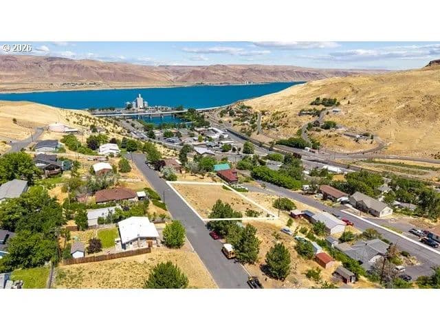 0.23 Acres of Land for Sale in Arlington, OR - Arlington, Oregon, 97812