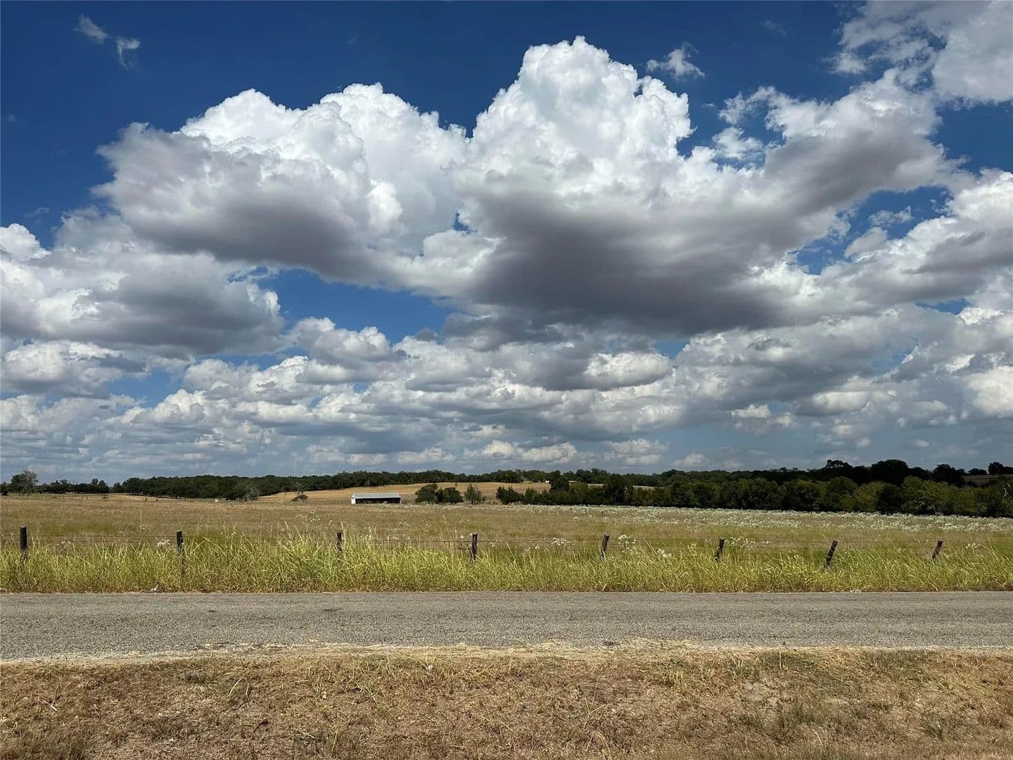 1 Acre of Land for Sale in Burton, Texas - Burton, Texas, 77835