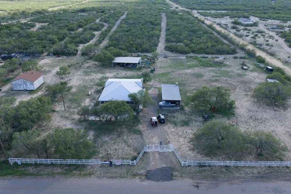9.75 Acres of Land for Sale in Laredo, Texas - Laredo, Texas, 78045