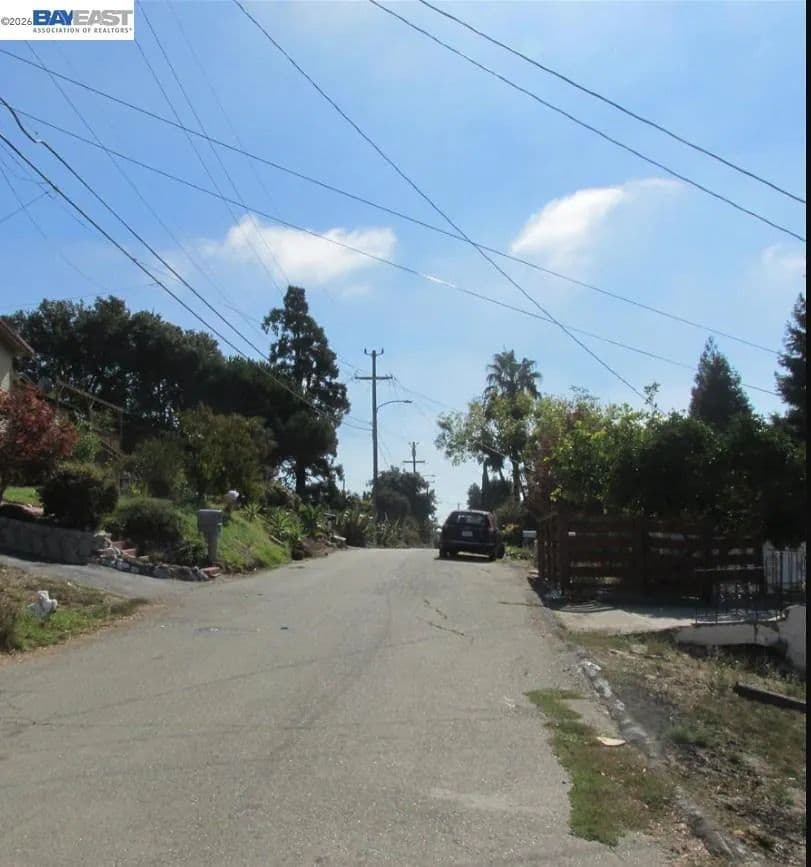Property from 6609 Simson St - KW - Oakland, California, 94605