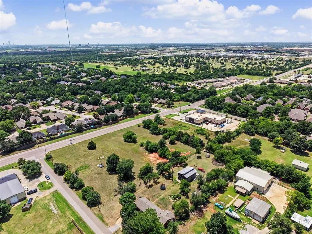 3.2 Acres of Land for Sale in Edmond, Oklahoma - Edmond, Oklahoma, 73114