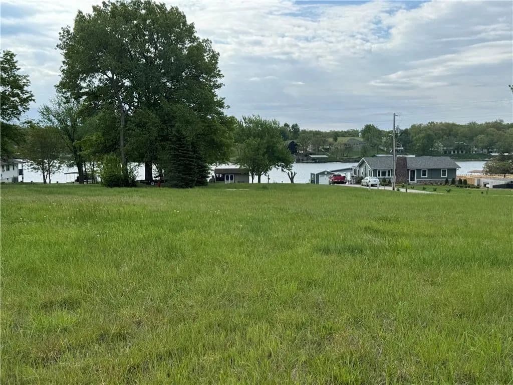 Property from Lot 1576 Lake Viking Terrace - KW - Altamont, Missouri, 64620