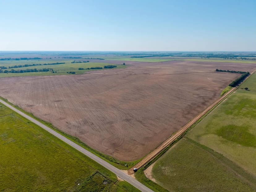 Property from 00000 W Parallel Rd - KW