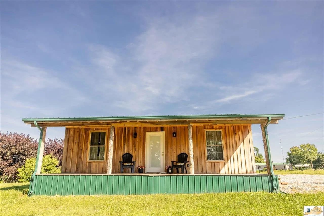 0.82 Acres of Land for Sale in Edmonton, KY - Edmonton, Kentucky, 42129