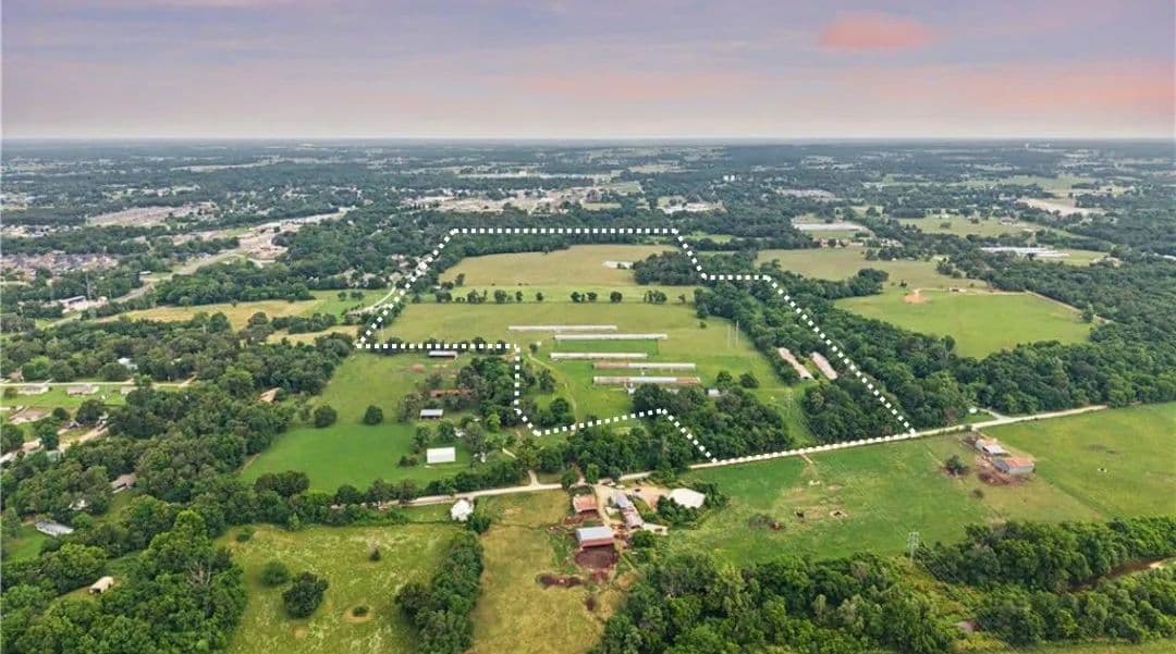 Property from 20098 E Dawn Hill East Road - KW - Gentry, Arkansas, 72734
