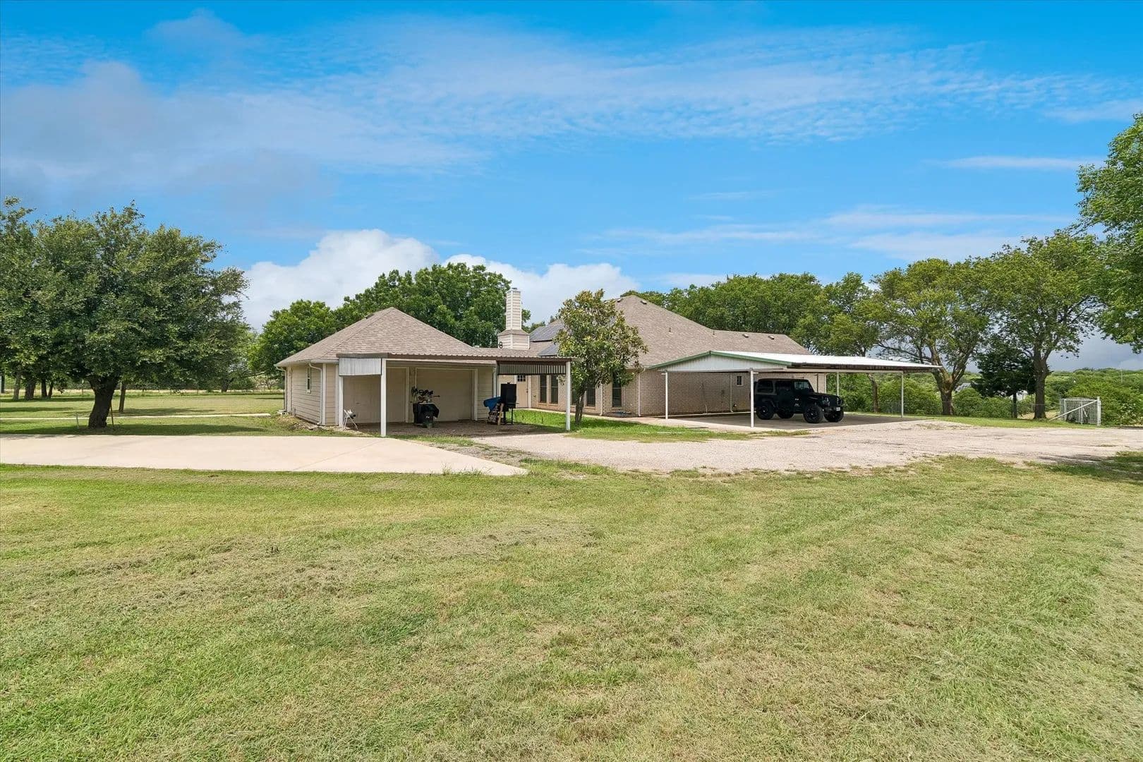8 Acres of Land for Sale in Sanger, TX - Sanger, Texas, 76266