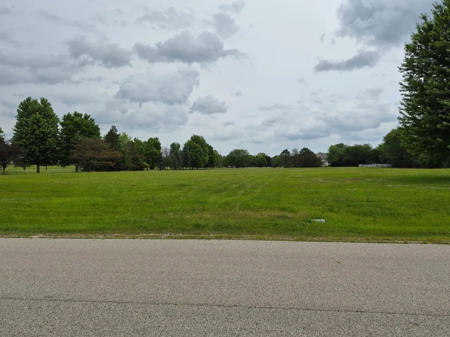 Property from 37133 N Fox Hill Drive - KW - Wadsworth, Illinois, 60083