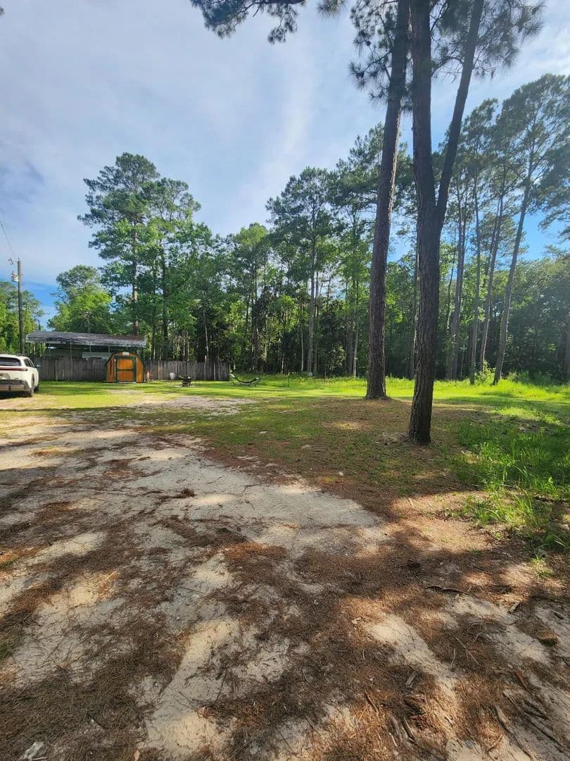 Property from 540 Smokehouse Lake Road - KW - Ponce De Leon, Florida, 32455