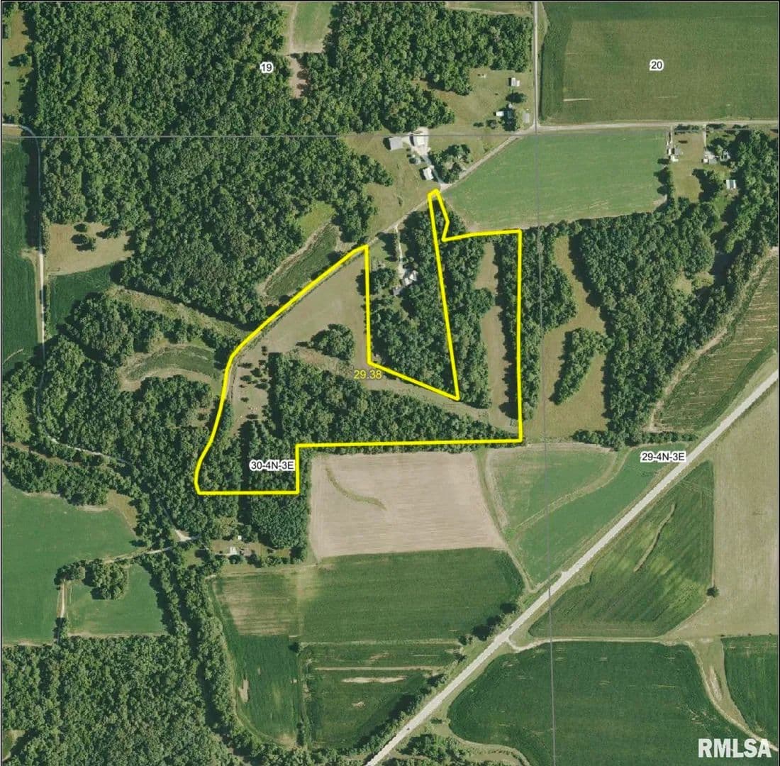 29 Acres of Land for Sale in Lewistown, IL - Lewistown, Illinois, 61542