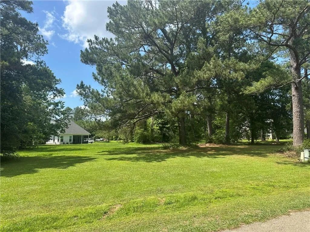 Vacant Land in Abita Springs - Abita Springs, Louisiana, 70420