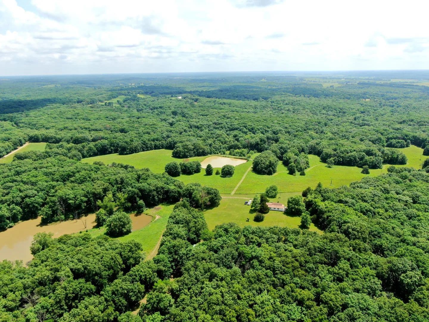 Vacant Land (10+ Acres) in La Plata - La Plata, Missouri, 63549
