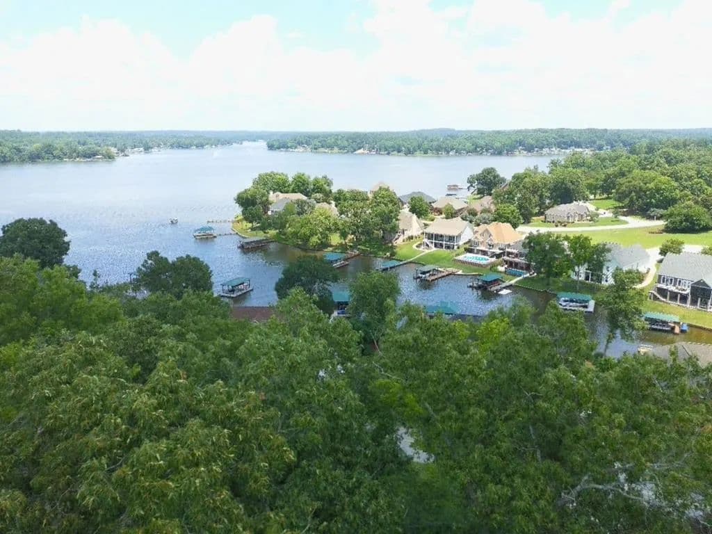 Property from 517 SWING ABOUT - KW - Greenwood, South Carolina, 29649
