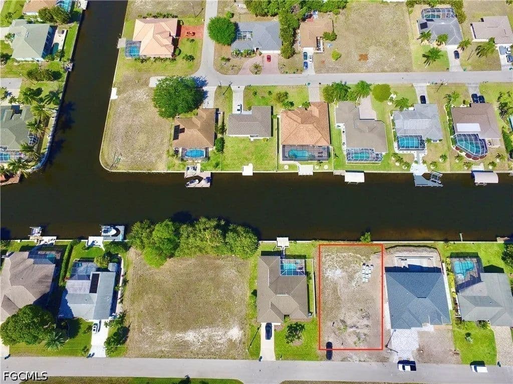 Lots & Land-Other in Cape Coral - Cape Coral, Florida, 33914