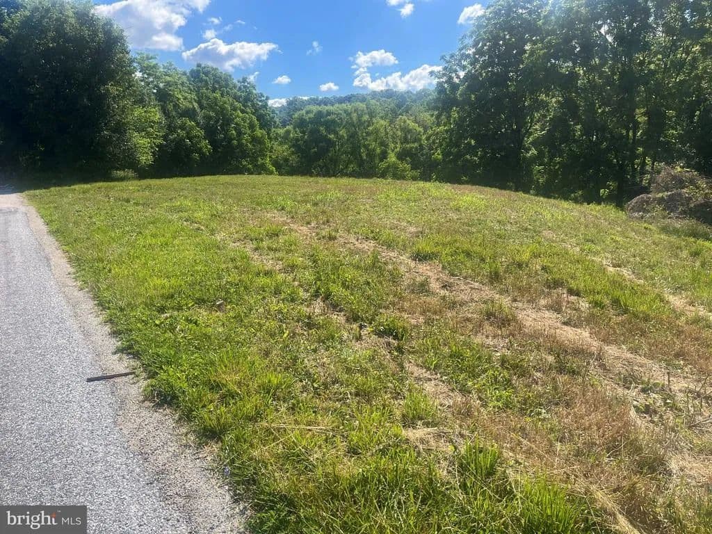 10 Acres of Land for Sale in FAWN GROVE, PA - Fawn Grove, Pennsylvania, 17321