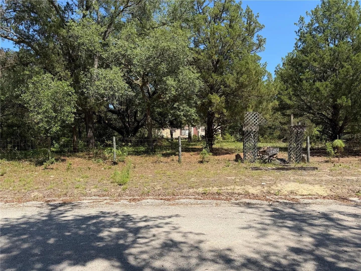 2.28 Acres of Land for Sale in Dunnellon, Florida - Dunnellon, Florida, 34432