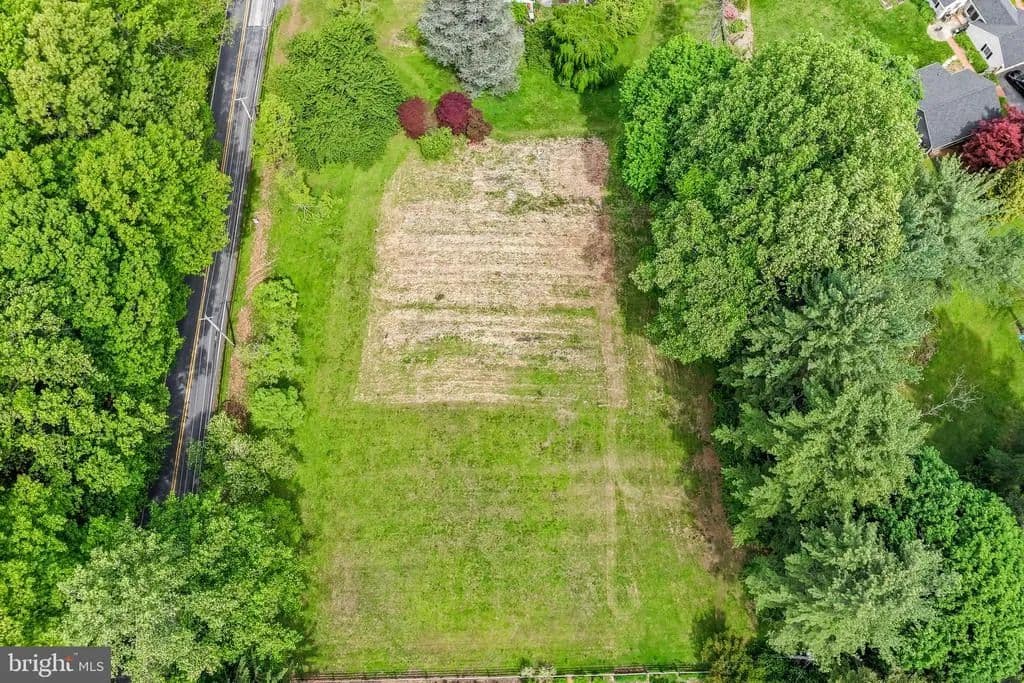 Property from 511 WALNUT HILL ROAD - KW - land for sale