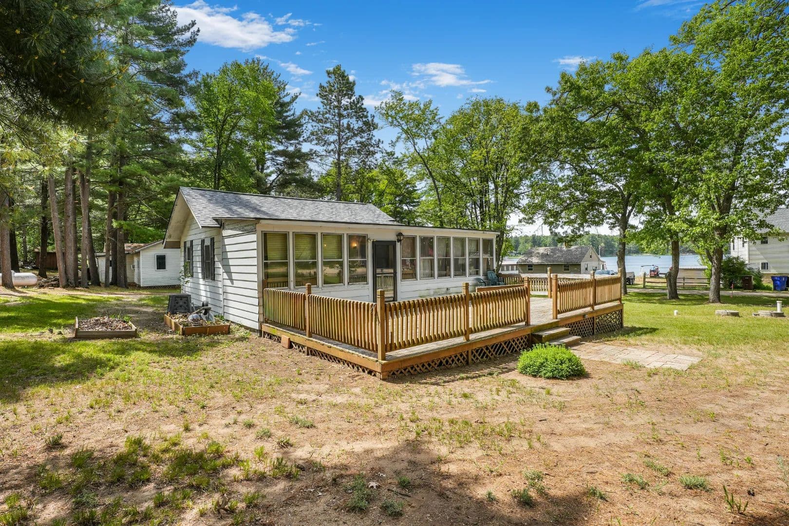 2-Bedroom, 1-Bath Cottage on Parker Lake - Oxford, Wisconsin, 53952