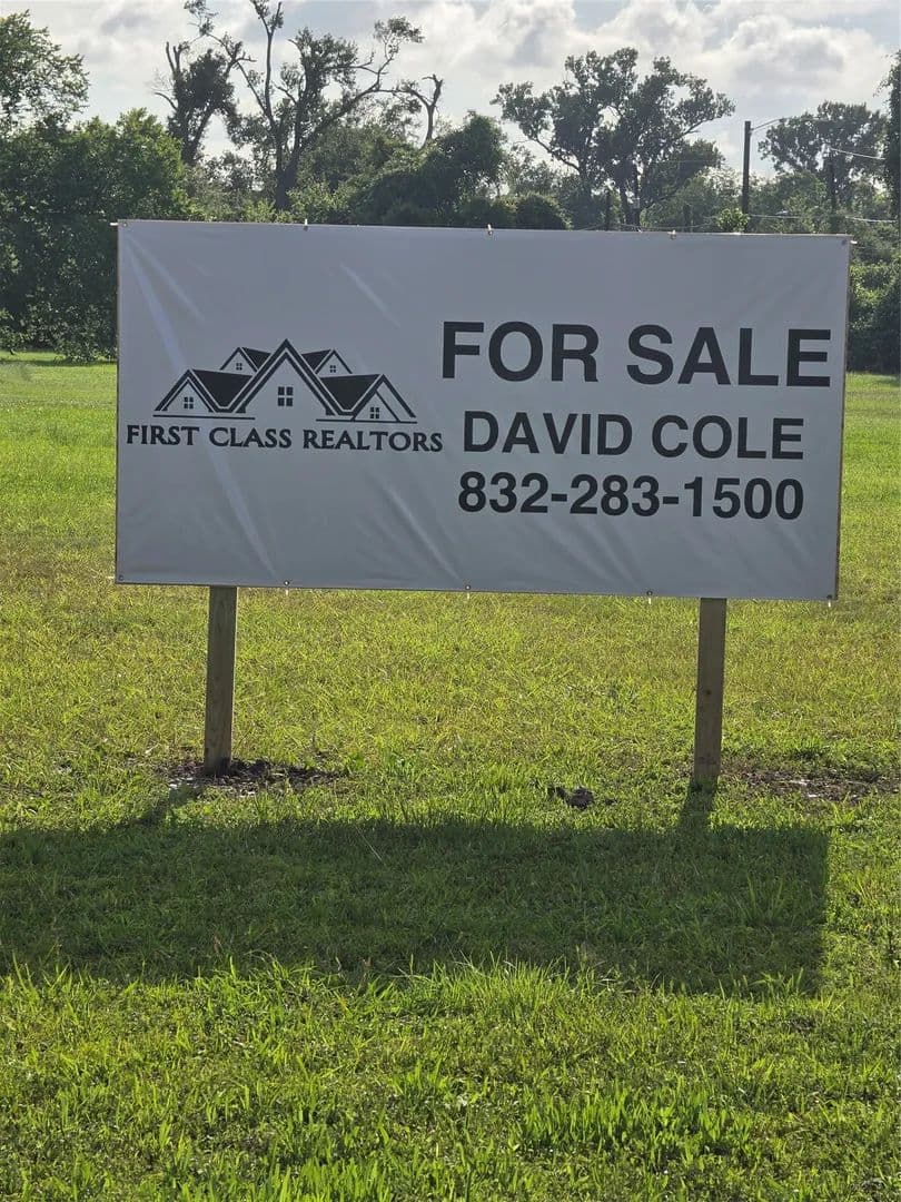 5.78 Acres of Land for Sale in Houston, Texas - Houston, Texas, 77028