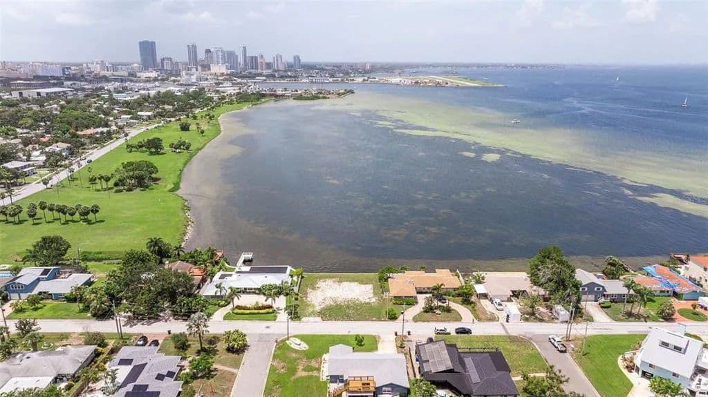 Vacant Land in St Petersburg - , Florida, 33705