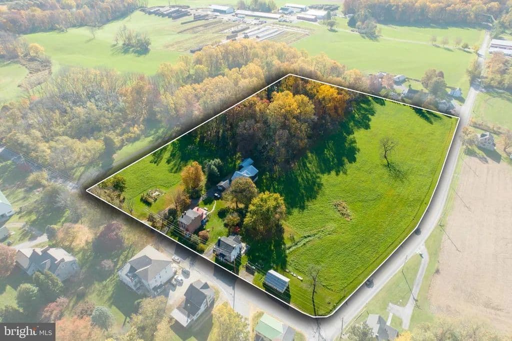 11.7 Acres of Land for Sale in KENNETT SQUARE, PA - Kennett Square, Pennsylvania, 19348