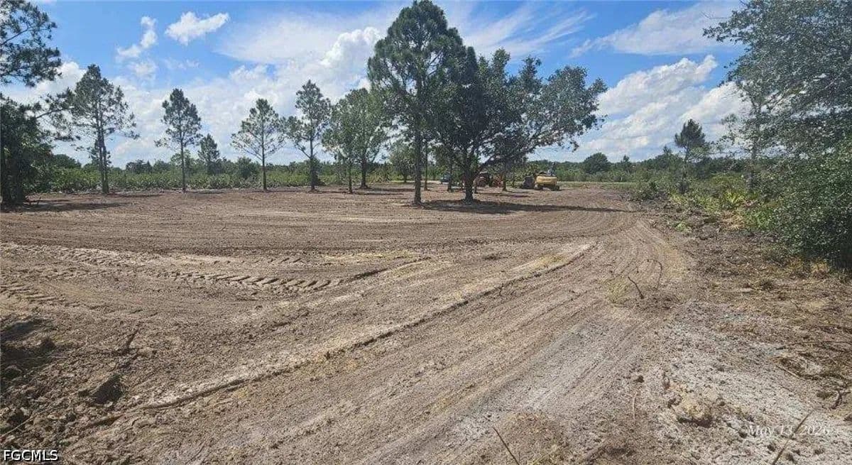 Vacant Land in Okeechobee - Okeechobee, Florida, 34972