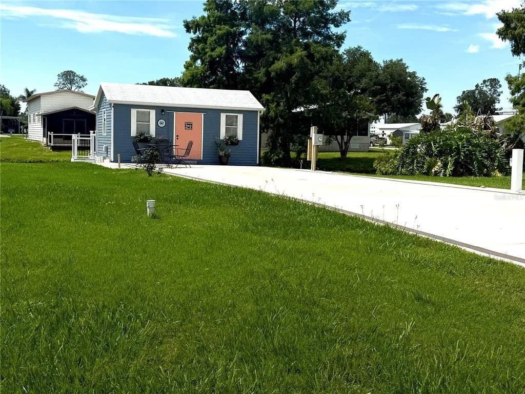 Vacant Land in Polk City - Polk City, Florida, 33868