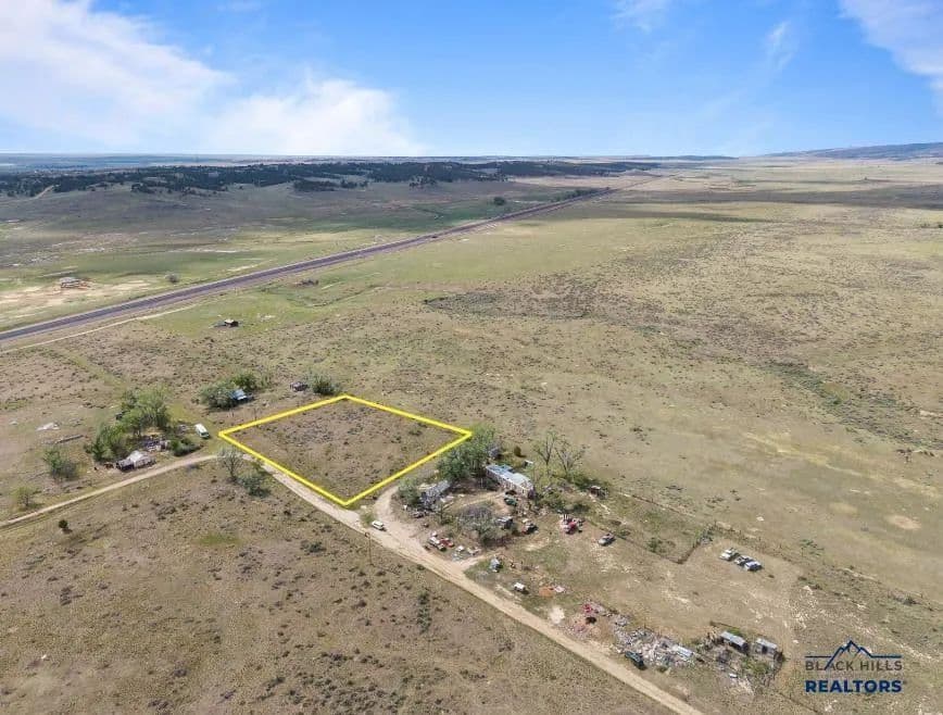 0.4 Acres of Land for Sale in Edgemont, South Dakota - Edgemont, South Dakota, 57735