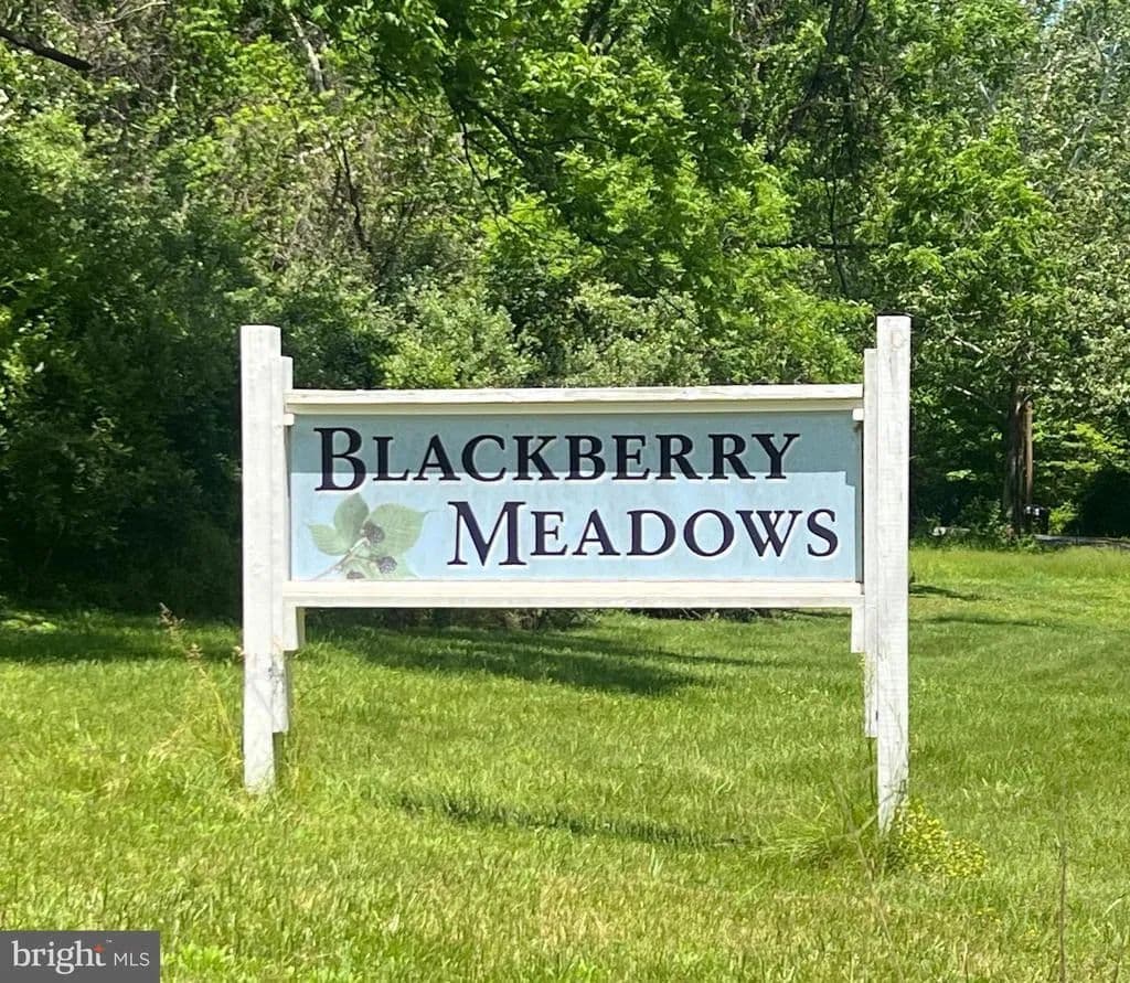 5.64 Acres of Land for Sale in Paw Paw, West Virginia - Paw Paw, West Virginia, 25434