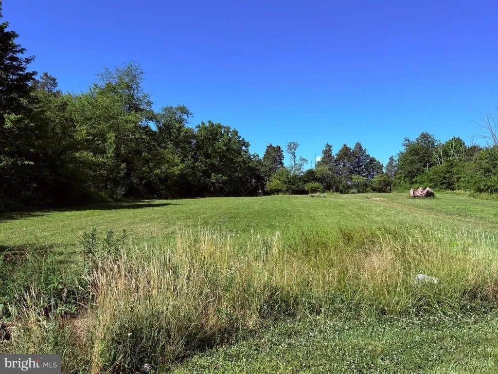 5.53 Acres of Land for Sale in SCHWENKSVILLE, PA - Schwenksville, Pennsylvania, 19473