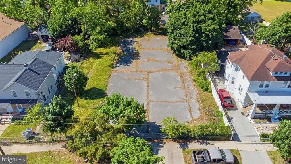 Property from 717 E ALMOND STREET - KW - Vineland, New Jersey, 8360
